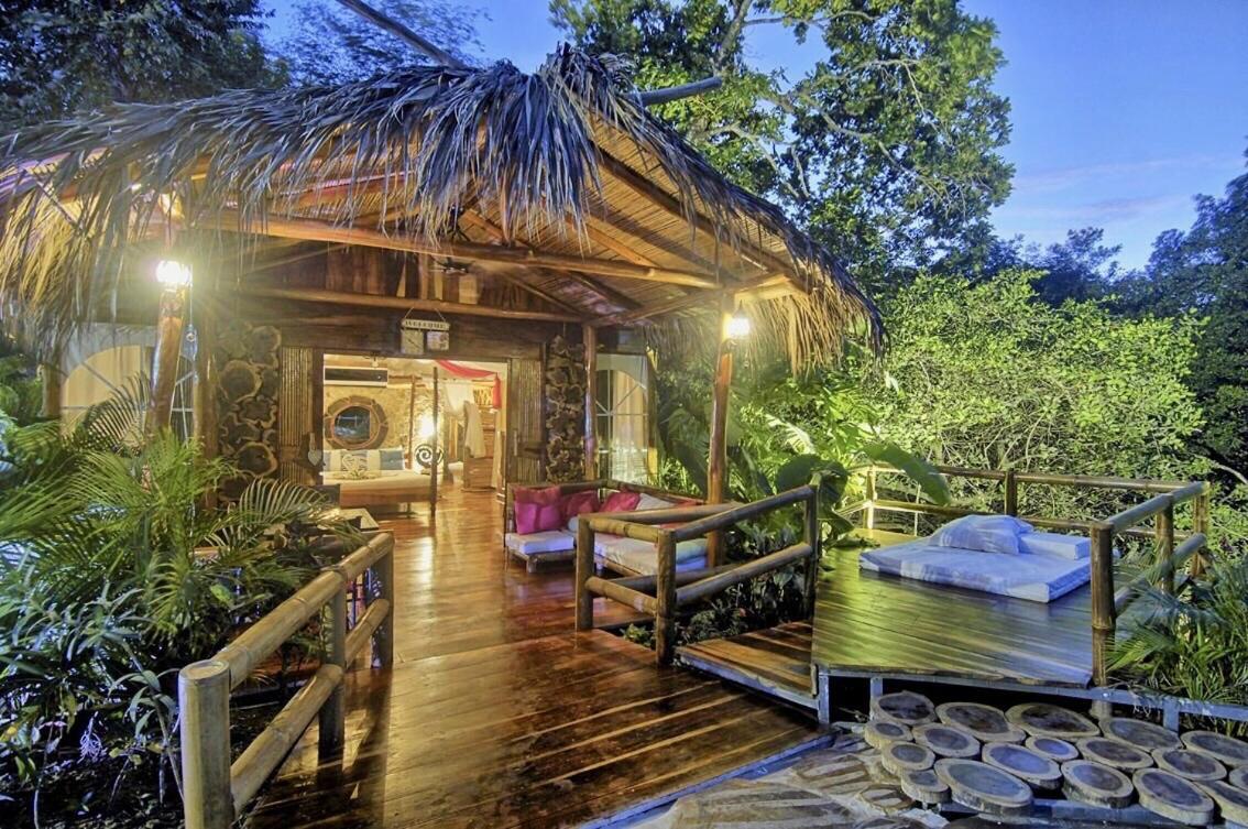 Ocho Artisan Bungalows (Adults Only) Tamarindo Exterior foto