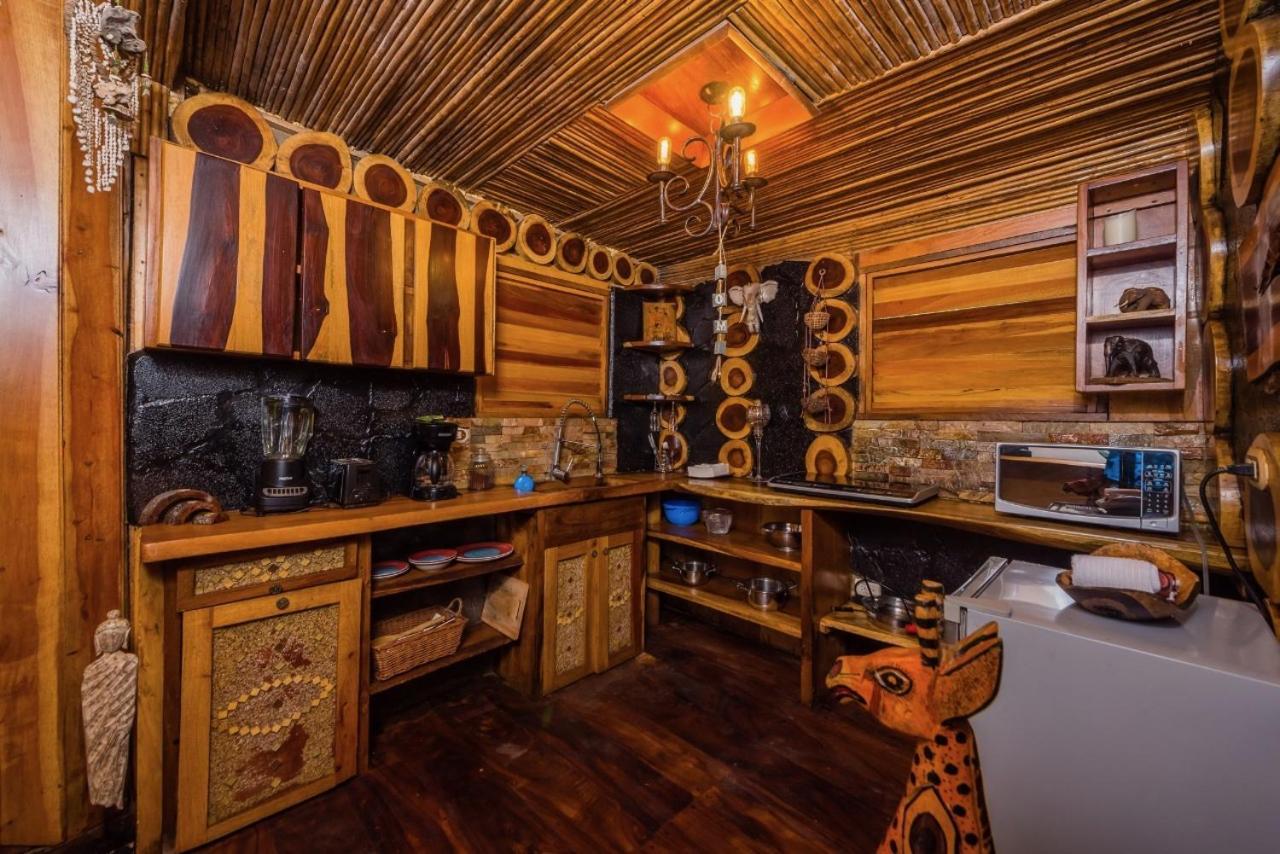 Ocho Artisan Bungalows (Adults Only) Tamarindo Exterior foto